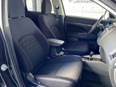 Used 2025 Mitsubishi Outlander Sport ES image 23