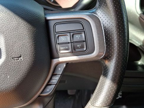 Used 2020 RAM 2500 Tradesman w/ Chrome Appearance Group AWD/4WD image 23