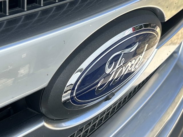 Certified 2020 Ford F150 Platinum w/ Equipment Group 701A Luxury AWD/4WD image 4