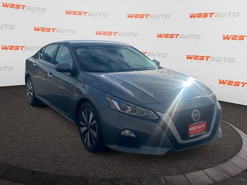 Used 2022 Nissan Altima 2.5 SV FWD image 7