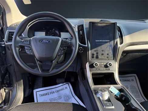 Used 2023 Ford Edge SE w/ Black Appearance Package image 10