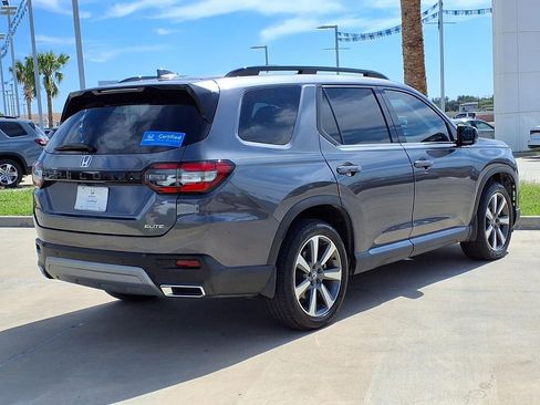 Used 2025 Honda Pilot Elite image 7