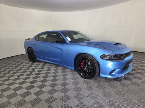 Used 2023 Dodge Charger Scat Pack w/ Plus Group RWD image 2
