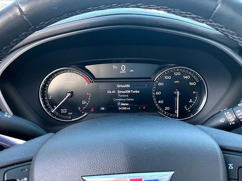 Used 2023 Cadillac XT4 Luxury w/ Cold Weather Package image 22