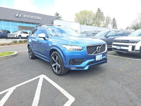 Used 2019 Volvo XC90 T6 R-Design w/ Protection Package AWD/4WD image 2
