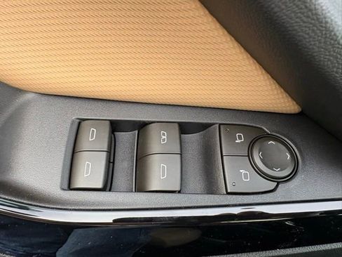 New 2026 Chevrolet Equinox ACTIV FWD image 21