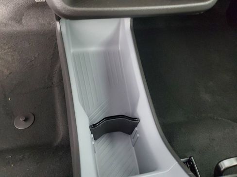 New 2027 Chevrolet Bolt LT FWD image 17