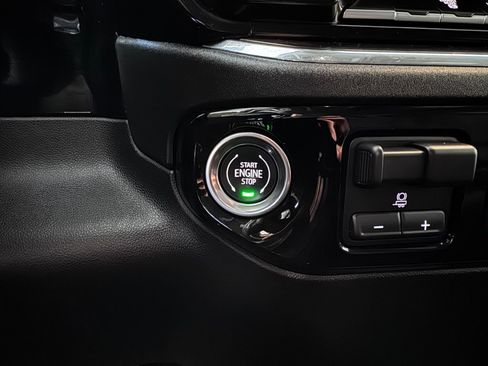 Certified 2025 GMC Sierra 2500 SLT image 22