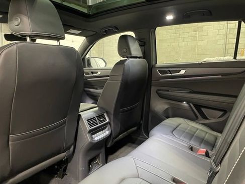 New 2026 Volkswagen Atlas Cross Sport SEL R-Line AWD/4WD image 11