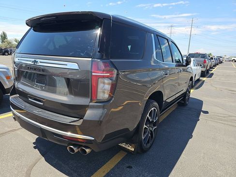 Used 2021 Chevrolet Tahoe High Country w/ Premium Package AWD/4WD image 6