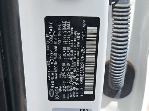 Certified 2025 Hyundai Kona SEL FWD image 35