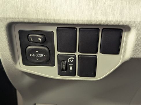 Used 2015 Toyota Prius Two FWD image 13