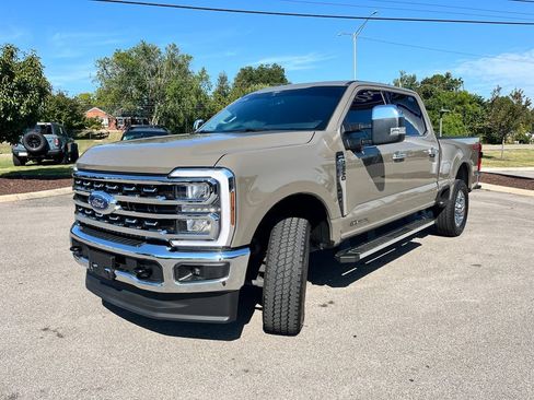Used 2026 Ford F250 Lariat w/ Chrome Package AWD/4WD image 3