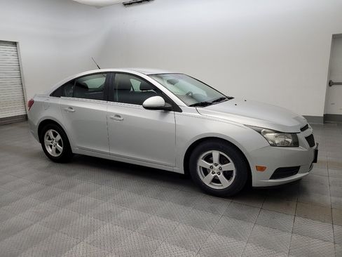 Used 2014 Chevrolet Cruze LT w/ Technology Package FWD image 11