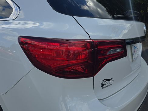 Used 2020 Acura MDX SH-AWD image 32