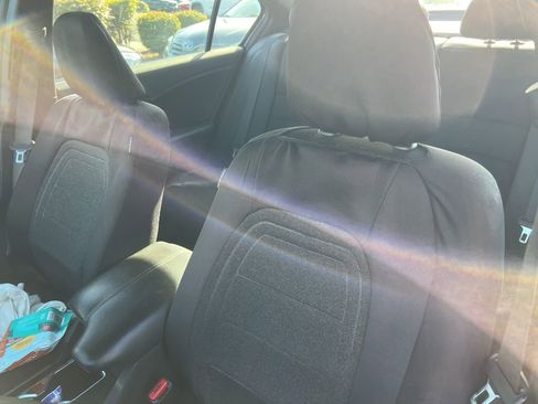 Used 2017 Honda Accord Sport image 9