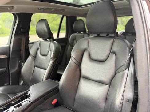 Used 2017 Volvo XC90 T6 Momentum w/ Vision Package AWD/4WD image 13