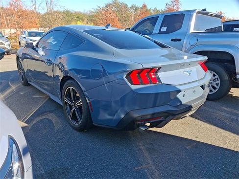 Used 2024 Ford Mustang Coupe image 10