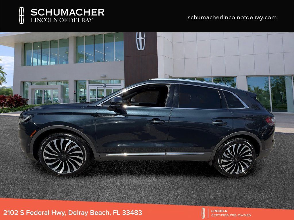 Certified 2023 Lincoln Nautilus Black Label w/ Class II Trailer Tow Package AWD/4WD image 4