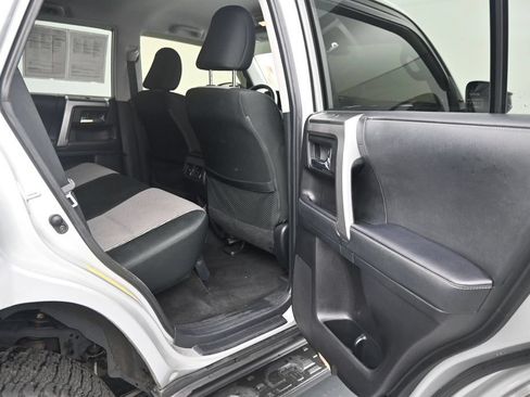 Used 2021 Toyota 4Runner SR5 AWD/4WD image 11