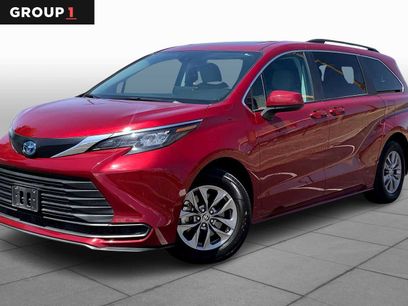 Used 2024 Toyota Sienna LE