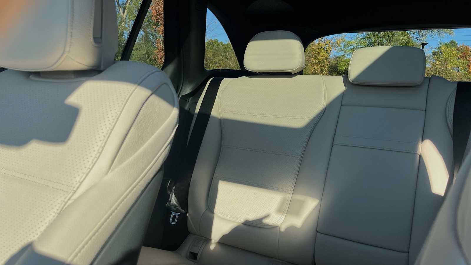 Used 2027 Mercedes-Benz GLC 300 4MATIC image 32