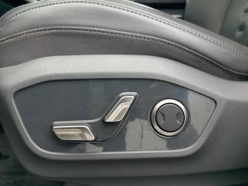 Used 2024 Kia EV9 Wind AWD/4WD image 27