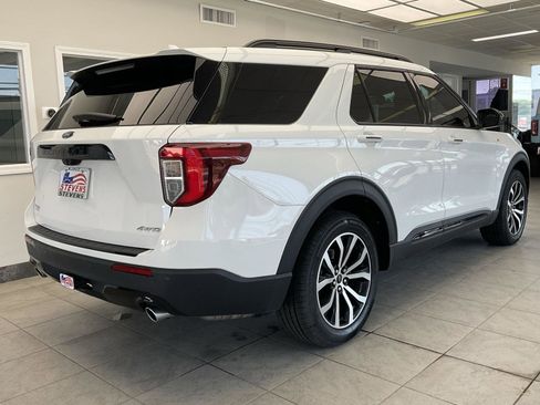 Used 2022 Ford Explorer ST-Line w/ Class IV Trailer Tow Package image 5