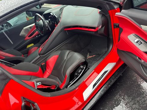 Used 2024 Chevrolet Corvette Stingray Preferred Conv w/ 2LT RWD image 11