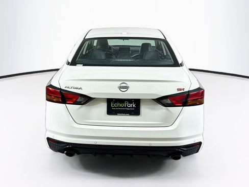Used 2025 Nissan Altima 2.5 SR FWD image 7