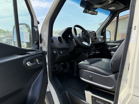 New 2025 Mercedes-Benz Sprinter 2500 image 7