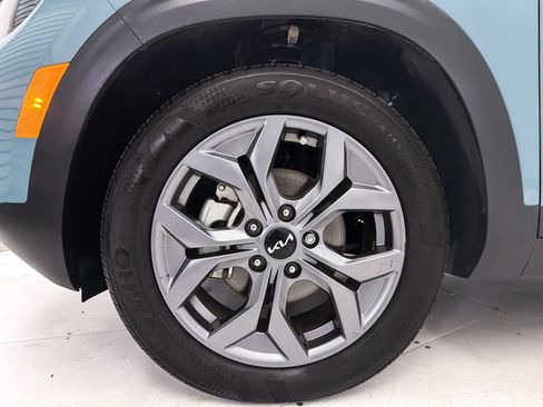 Used 2024 Kia Seltos S FWD image 13