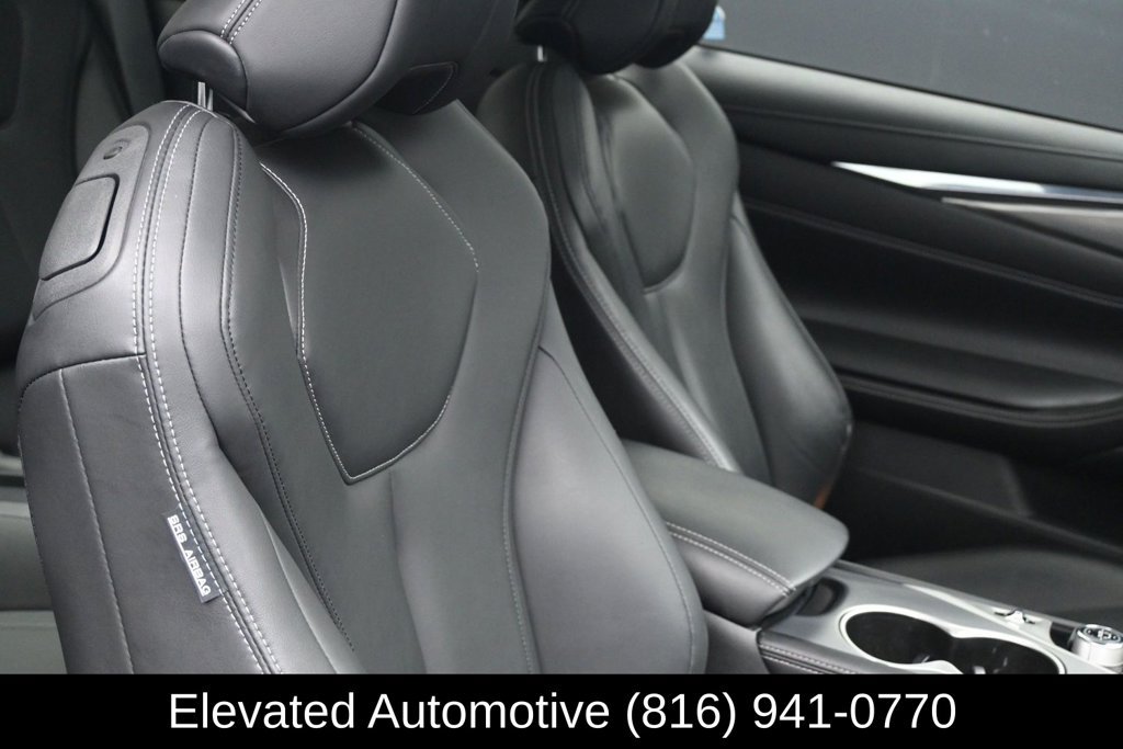 Used 2018 INFINITI Q60 3.0t Luxe w/ Sensory Package 3.0T Luxe AWD/4WD image 8