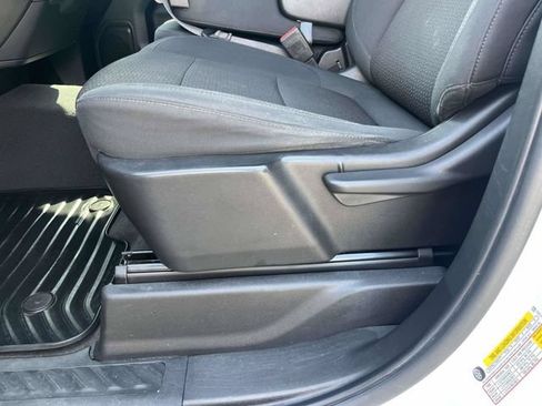 Used 2022 Chevrolet Silverado 2500 Custom w/ Custom Value Package AWD/4WD image 18