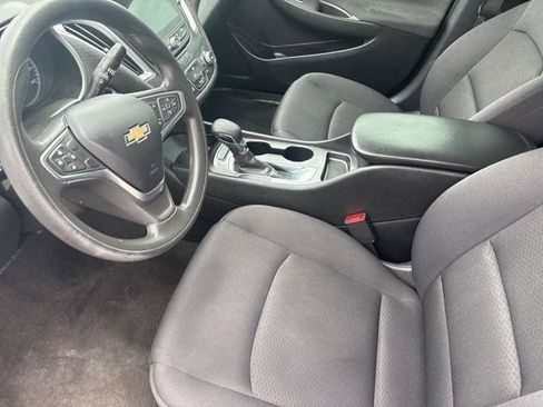 Used 2022 Chevrolet Malibu LS FWD image 11