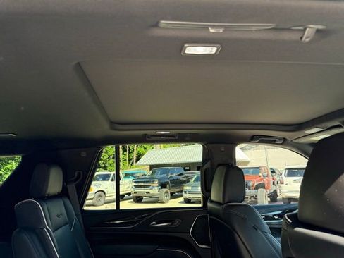 Used 2023 Cadillac Escalade Sport w/ LPO, ONYX Package AWD/4WD image 90