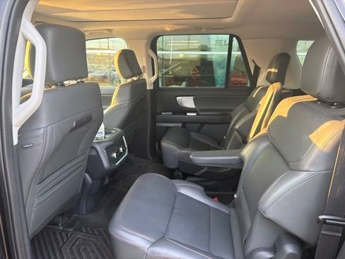 Used 2025 Ford Expedition Max Active AWD/4WD image 10