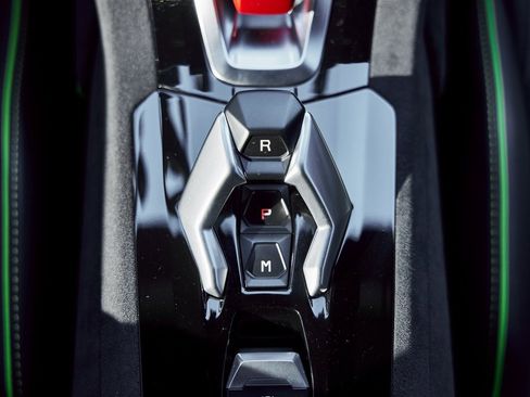 Used 2024 Lamborghini Huracan Sterrato image 67