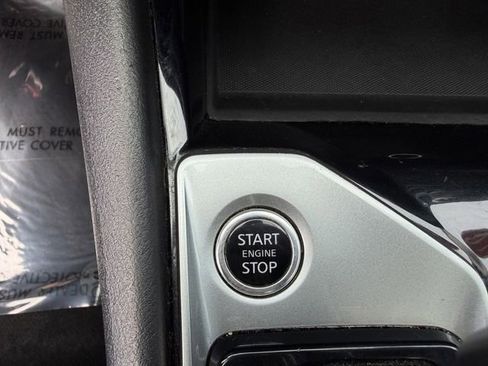 Used 2024 Nissan Altima 2.5 SV FWD image 22