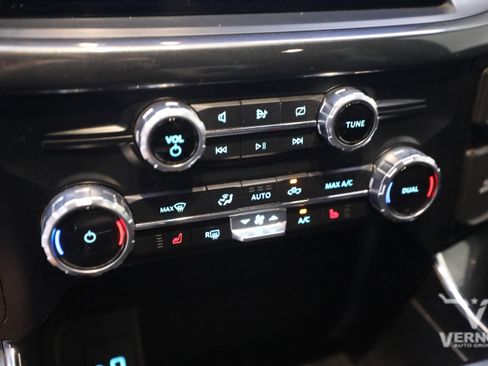 Used 2022 Ford F150 XLT w/ Equipment Group 302A High image 23