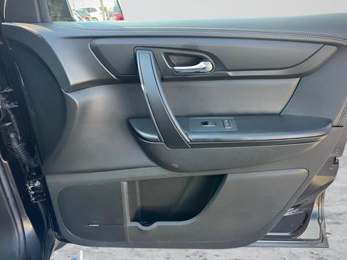 Used 2015 Chevrolet Traverse LT w/ LPO, 'HIT The Road' Package image 29