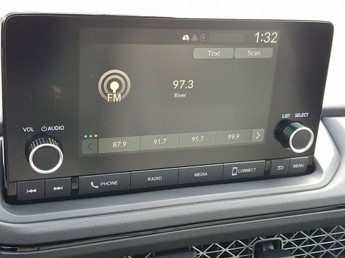 Certified 2025 Honda Accord SE image 18