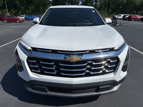 Used 2026 Chevrolet Equinox LT FWD image 8