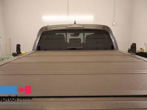 Certified 2020 Toyota Tacoma TRD Off-Road AWD/4WD image 25