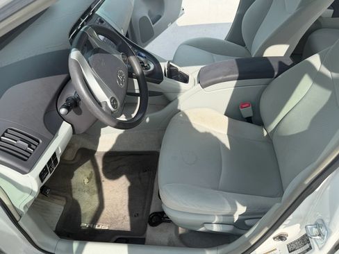 Used 2011 Toyota Prius Two FWD image 12