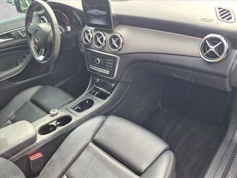 Used 2020 Mercedes-Benz GLA 250 image 17