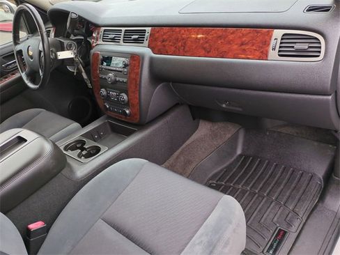 Used 2009 Chevrolet Tahoe LT w/ Convenience Package image 27