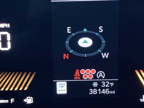 Used 2024 Kia Sorento S image 24