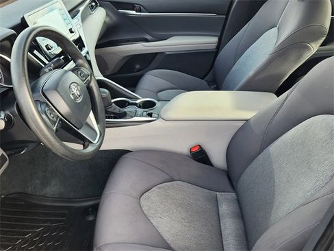 Used 2023 Toyota Camry LE image 7