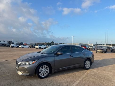 Certified 2020 Nissan Sentra S FWD image 6